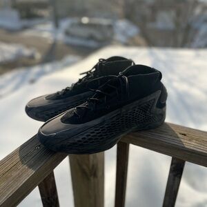 Stylish Black Men's Sneakers